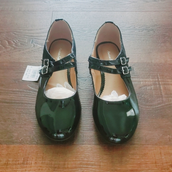 NWT Girls Mary Jane flats - Picture 1 of 6